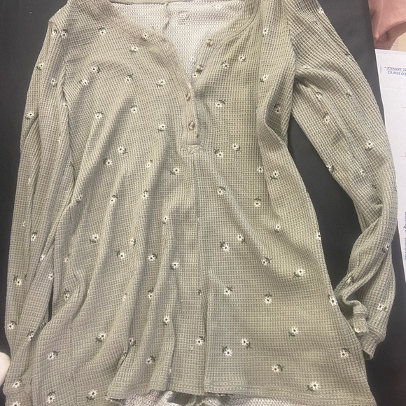 Gilly Hicks Sleep Romper - Picture 1 of 3